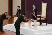「日本らしい儀式だね」新天皇の剣璽等承継の儀を見た外国人の反応