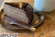 韓国人「日本に行ったら絶対食べるべき！コンビニのデザート8つを見てみよう」