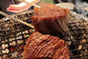 外国人「日本の神戸で食べた乾燥熟成された牛肉が最高に美味かった！」 海外の反応