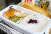 海外「今も日本は一流だよ」1970年代のJALのエコノミー機内食が今見ても美味しそうだと話題に