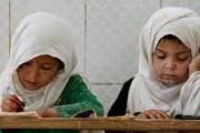 ムスリム「移民後に文化を守るために娘を地元の学校から引き離したが、自分は間違っていないよな？」
