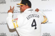 【海外の反応】元MLBの巨漢プレーヤーが宙を舞うファインプレー【NPB】