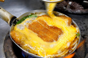 うどん、カツ丼！職人技だからできる日本料理に外国人さんも魅了されてしまう！！