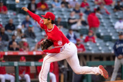 【海外の反応】「ナイスピッチ！」大谷翔平、リアル二刀流で2勝目！6回10奪三振＆渡米後初の無四球の快投