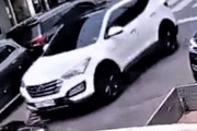 【狂気】子ども同士の喧嘩にブチぎれた韓国のママ、相手の子供を車で追いかけて轢く