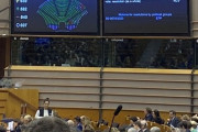 「iPhoneもUSB Type-Cになる？」欧州議会、スマホの充電ケーブルを「規格統一」させる決議…海外の反応
