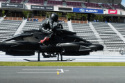 【韓国の反応】日本で空飛ぶバイクを開発…実用化は？、韓国「電線に引っかかる人が多いだろうなｗ」
