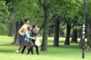 ジョギング中に松葉杖の男性とぶつかってしまった結果…「良かったらこれ使って…」