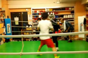 井上尚弥と普通の人がスパーリングする様子（海外の反応）