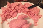 外国人「感謝祭に七面鳥を食べられない悲惨な奴がいるらしい」