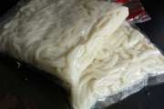 外国人「うどんの麺があるんだが何を作るべき？」→とんでもない結果に