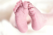 73歳女性が双子を出産、最高齢か、インド（海外の反応）