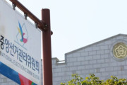 韓国人「選挙管理委員会が投票用紙不足で国民に謝罪？不正選挙の証拠じゃないか！」