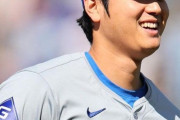 【海外の反応】大谷翔平選手がホームラン王争いでオズナに追いつかれた瞬間に第３５号特大ホームランを放って海外ファン大興奮！！！【速報】
