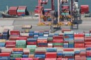 韓国人「本当に国が滅びつつある」輸出12ヵ月連続でマイナス成長…輸入も13.0%減少　韓国の反応