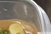 日本のカレーを8人分作った！←「今晩はカレーにするか！」（海外の反応）