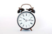 目覚まし時計がない時代の朝の起き方！イギリスの人間目覚まし時計「窓コンコンじゃ起きられない！」「目覚まし時計は偉大だなw」海外の反応