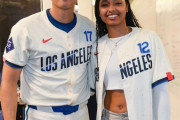 【海外の反応】大谷翔平と18歳の長身美女の2ショット【MLB】