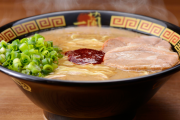海外「このスタイルのラーメン屋さんは米国にも普及して欲しい！」周りを気にせずに麺をすすれるし安心して楽しめるね