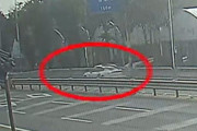 韓国人「飲酒運転でパトカーまで衝突…プロ野球コーチ、ポルシェで事故を起こし引退表明」→「お前が辞めるんじゃなくて、ただ落ちぶれるだけだろ」