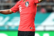 韓国メディア：透明人間になったイ・スンウ、シントトロイデンは日本選手6人出場するチームなのに…