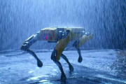 ドアも開ける「ロボット警察犬」が誕生！ アメリカの警察が採用を検討中！！