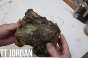 海外「いくらで売ってるの？」木の塊からマグカップを作る映像が凄く興味深い件！