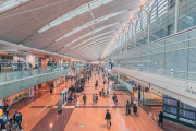 韓国人「今ではみんな日本旅行に行っている…」日本の空港に韓国人専用審査カウンターが登場