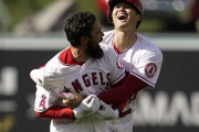 大谷翔平が観客と揉めたレンドンの物まねを披露！←「大谷にビンタされたい！」（海外の反応）