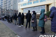 韓国人「新型コロナ感染者急増中の韓国、保健所の行列がやばいｗｗｗｗｗ」