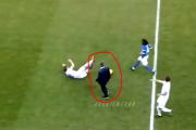 海外サッカー監督たちが魅せる超かっこいい「クレイジートリック」集 海外の反応