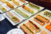 日本で食べ放題がバイキングと呼ばれている理由に海外興味津々！（海外の反応）