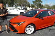 【海外の反応】トヨタカローラのスポーツモデルは絶対にMTじゃなきゃダメだ！