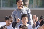 【海外】「なんて素敵な子供たちなの」ドジャース・ベッツと日本の小学生の交流にファンが感動！