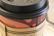 台湾人「大阪のカフェで二人で一杯のコーヒーをテイクアウトしようとしたら、一人一杯の注文が必要と言われた」　台湾の反応