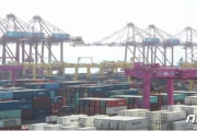韓国人「韓国で15カ月連続の貿易赤字、5月の輸出は522億ドル、前年比15%減」　韓国の反応