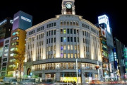 緊急事態宣言下の銀座の様子「ぜひオリンピックを開催して！」「車がいないよ！」海外の反応