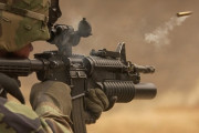 え、秋葉原で銃を撃ってもいいの？アキバベースで撃ちまくれ 海外の反応