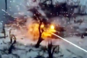 韓国人「ロシアの新型戦車T-90M vs 米国の装甲車ブラッドレー」