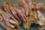 海外「日本人はどうやって食べてもOKな鳥刺しを作ってるの？」