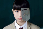 MOAMETALが1番キュートじゃね？　“水は濡れてるか？火は燃えてるか？”　【海外の反応】
