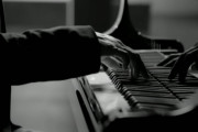 葬式で使われた音楽ランキングTOP10、あなたの葬式で流したい曲は何？(海外の反応)