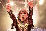 ももバンギャーのプロショット　“百々子の歌声は思ったより高い”　【海外の反応】