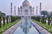 世界最速の人間計算機！インド人男性の計算能力が異次元www「youtuberになってほしい」「ストリートマジシャンにもなれる」海外の反応