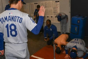 【海外の反応】佐々木朗希が山本由伸にまさかの土下座【MLB】