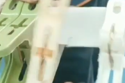 えーと、これはメイドイン・・・。普通に使っても一瞬で壊れる洗濯ばさみのクオリティ。海外の反応