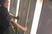 【画像】変なおじさんがいました