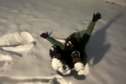 初めての雪に大はしゃぎ！ジャマイカ出身のお母さんが見せた「純粋すぎる喜び」に世界がほっこり（海外の反応）