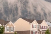 外国人「まるでTUNAMIのようだ。こんな雲は初めて見たよ」