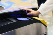 日本の心斎橋駅が導入した「新しい改札システム」が残酷すぎて笑っちゃう！【タイ人の反応】